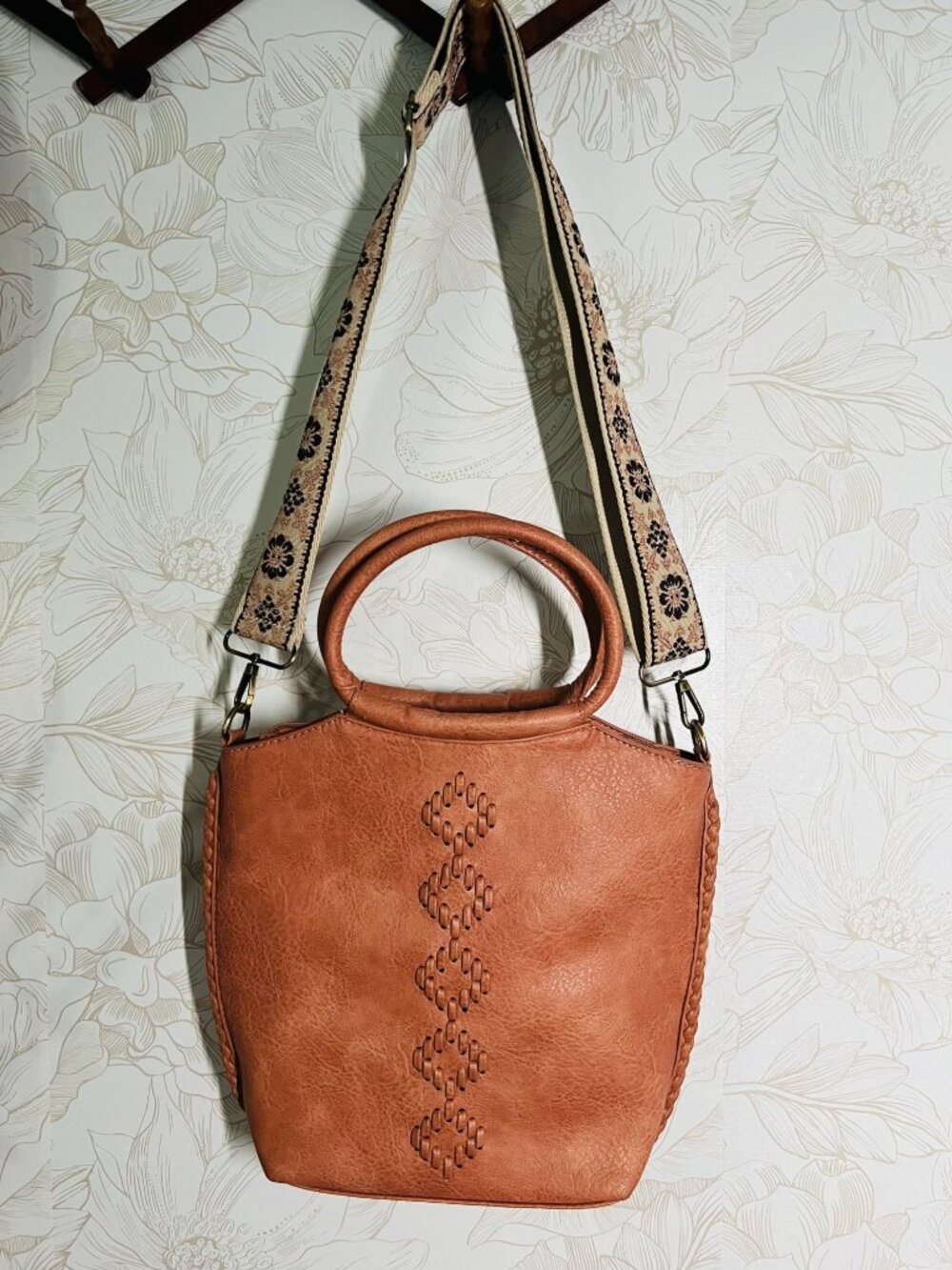 Rose Pink Faux Leather Handbag With Embossed Detailing & Floral Strap - Stylish